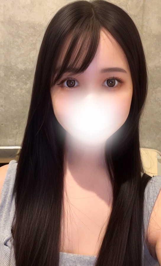 三吉まりな